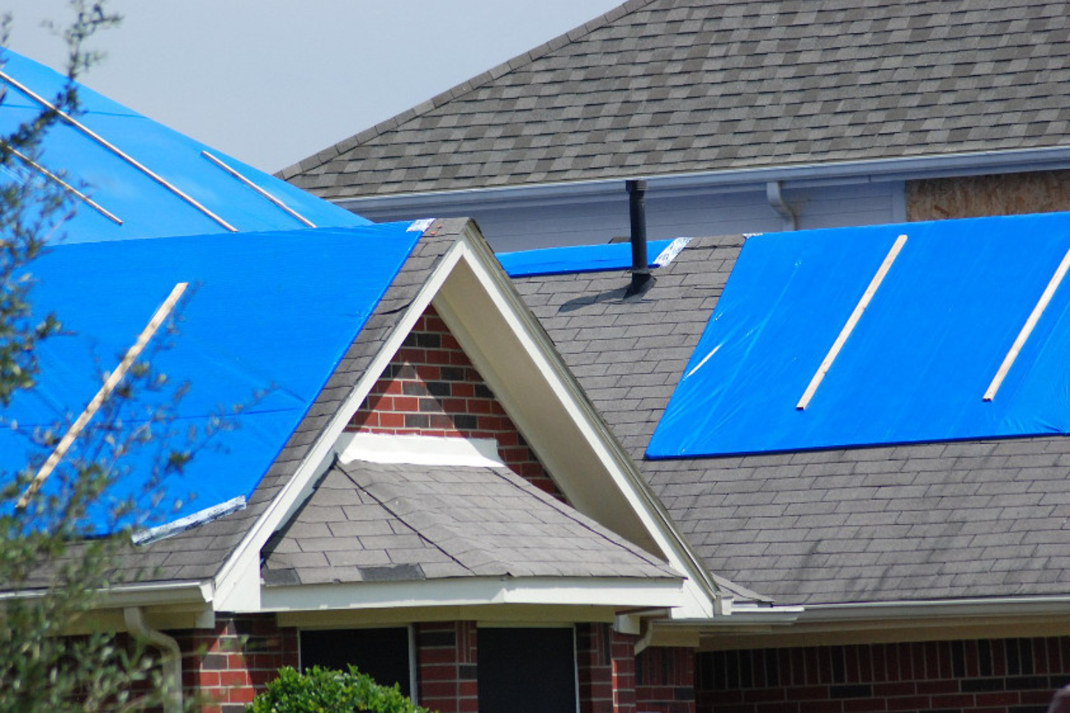 emergency tarp services